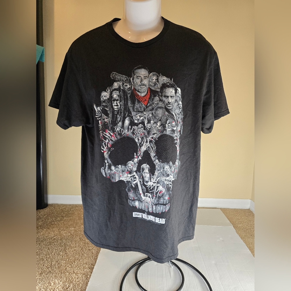 2016 AMC's The Walking Dead Standard Black Adult T-Shirt Skull size Large